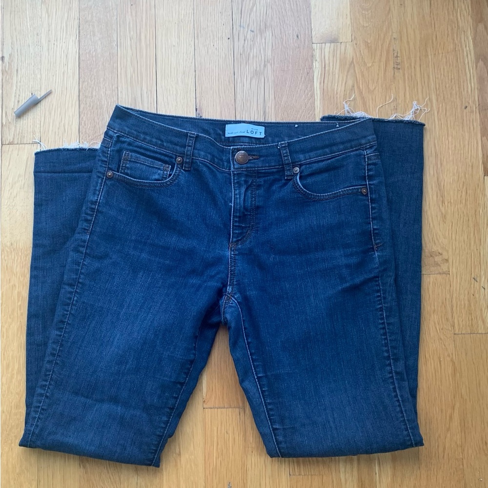 2/$5 Ann Taylor Loft Modern Skinny Ankle Raw Hem, Sz 4/27